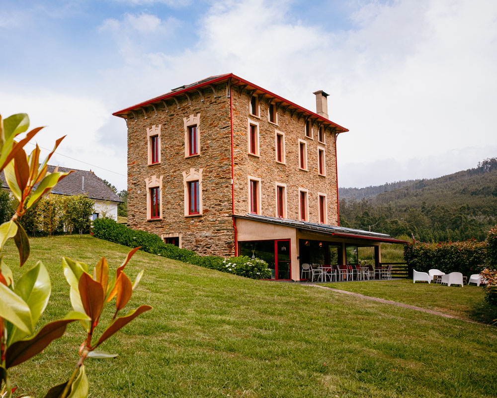 Ferroltera-pet-friendly-el-castaño-dormilon