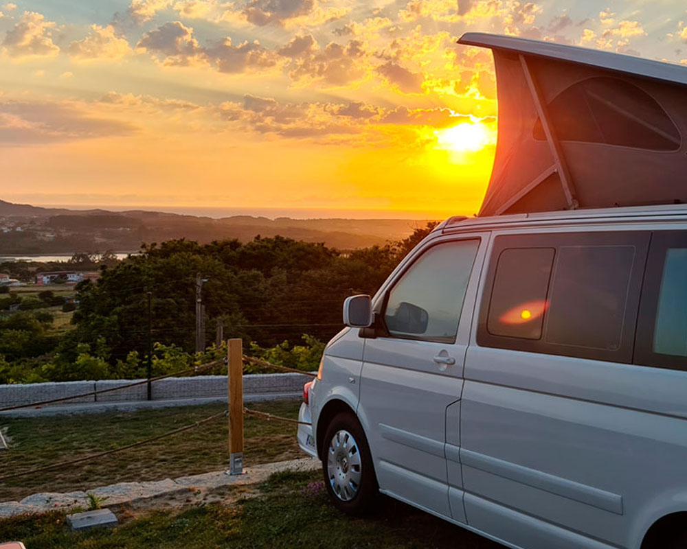 Ferrolterra-pet-friendly-a-frouxeira-camper-park-valdoviño