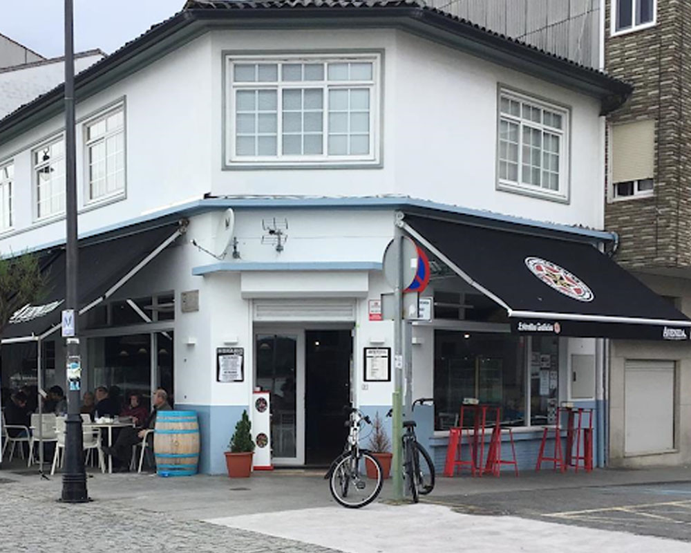 Ferrolterra-pet-friendly-cafe-bar-avenida-ares
