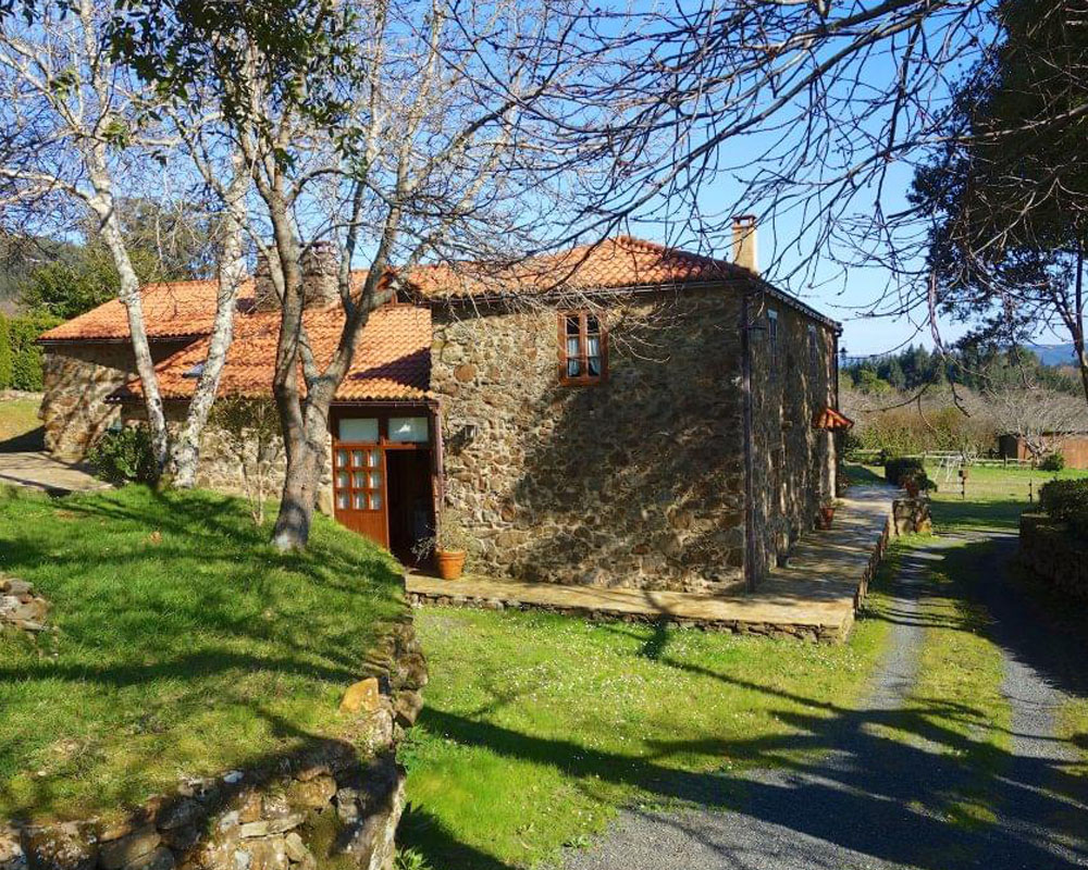 Ferrolterra-pet-friendly-rio-da-cruz-cariño