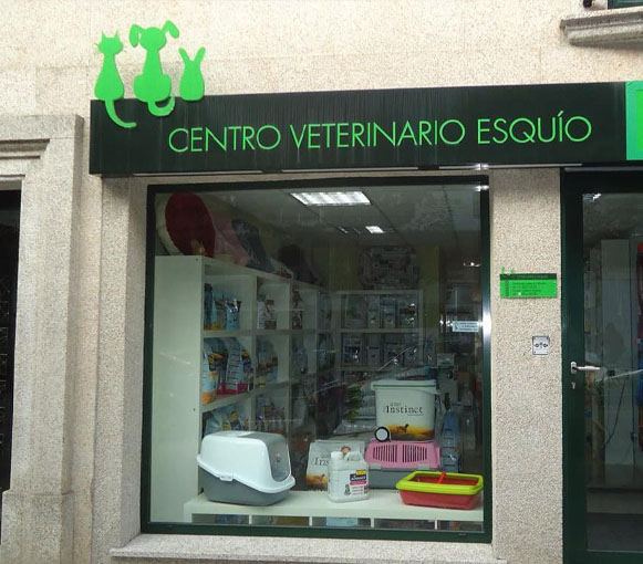 Ferrolterra-pet-friendly-veterinario-esquio-fene